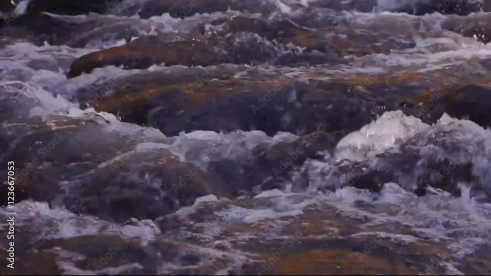 Stromschnelle am Bach  Elsava im Spessart