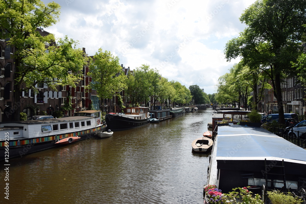 Naklejka premium Gracht in Amsterdam