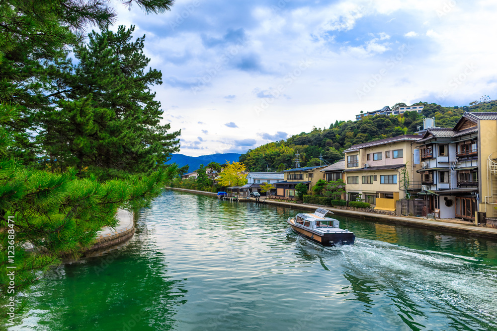 Obraz premium 日本三景 天橋立 回転橋