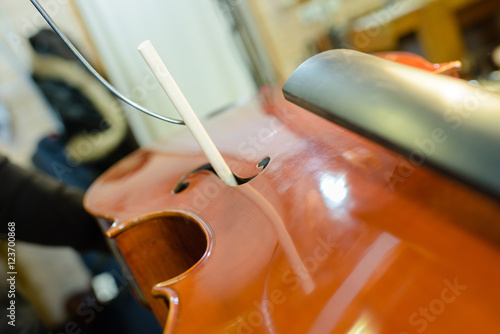 Obraz na plátně Manufacture of violin