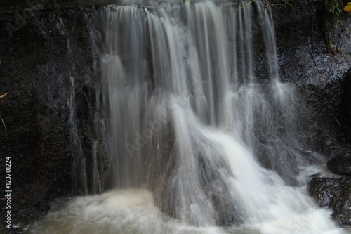 Fototapeta Naklejka Na Ścianę i Meble -  weicher Wasserfall I