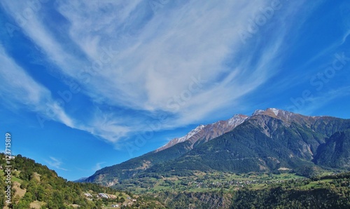 Cirruswolke über den Bergen, Wallis