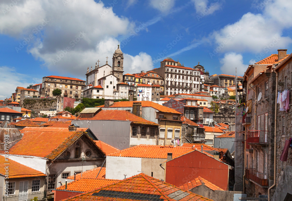 overview of old town oin Porto, Portugal