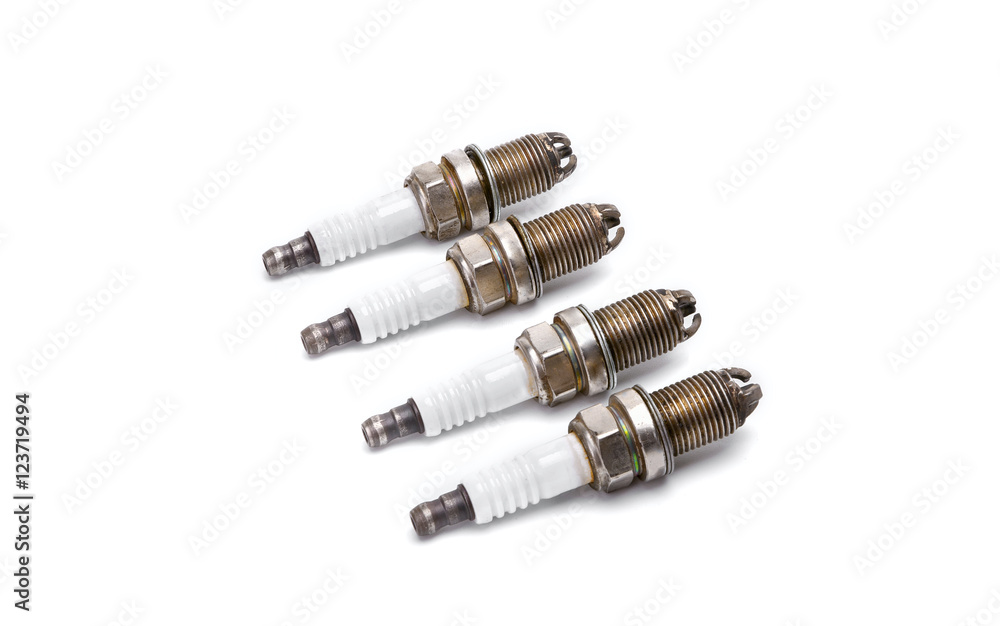 Four spark plugs Four spark plugs