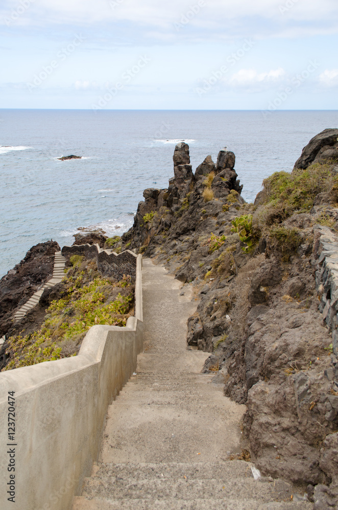 Treppe zum Meer auf Teneriffa