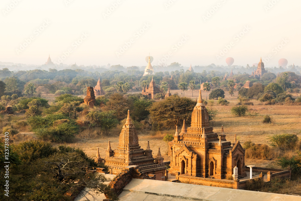 Fototapeta premium Ancient temple in Bagan, Myanmar