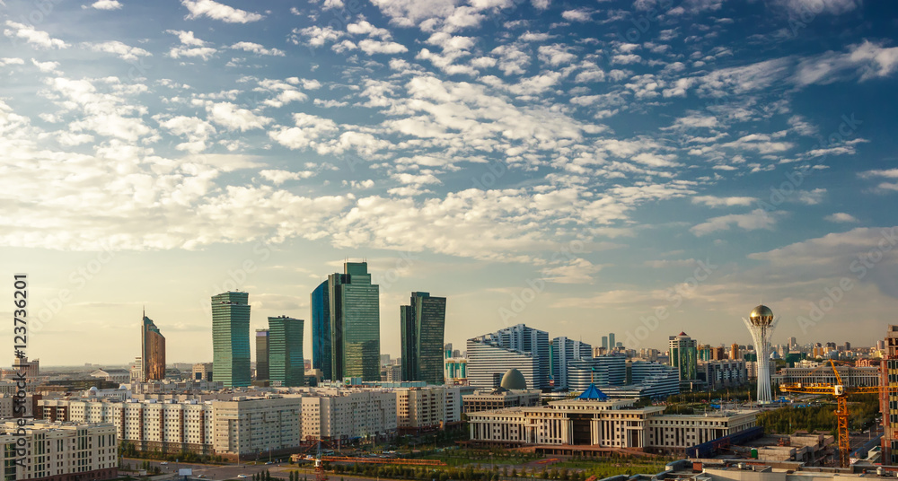 Obraz premium Astana at evening