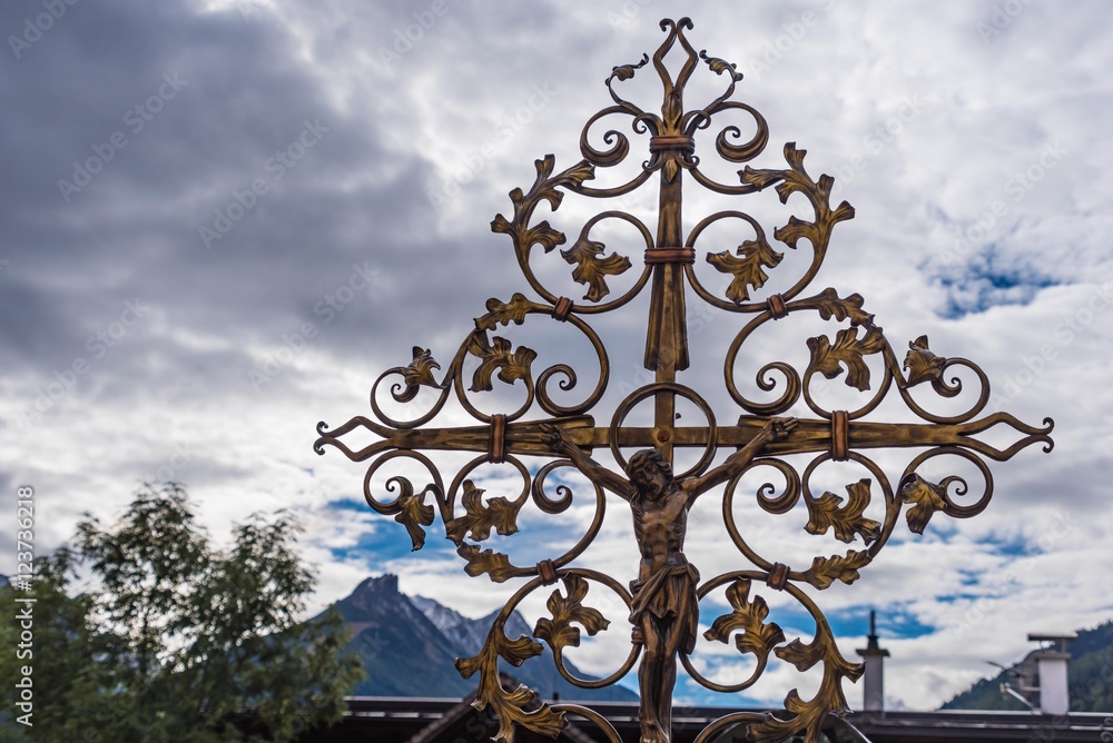 Grabkreuz aus Schmiedeeisen im Stubaital 