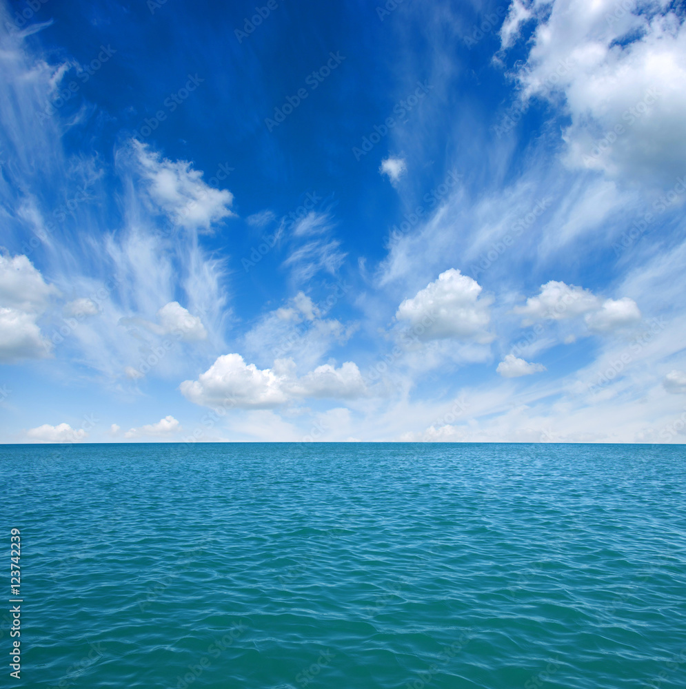 Obraz premium Blue sea water