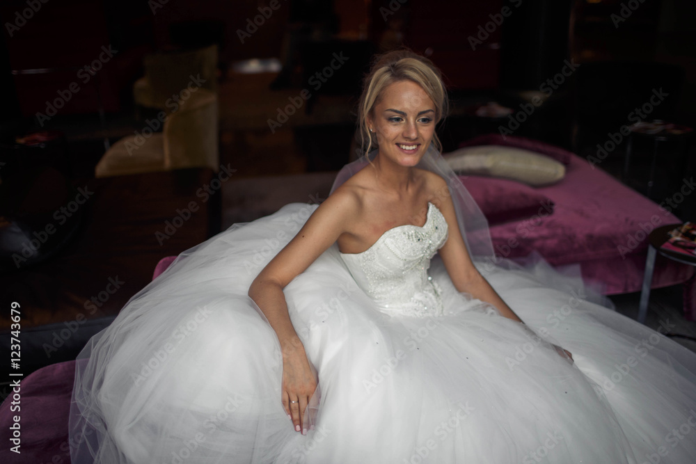 bride waiting for her  husband in  luxurious restaurant