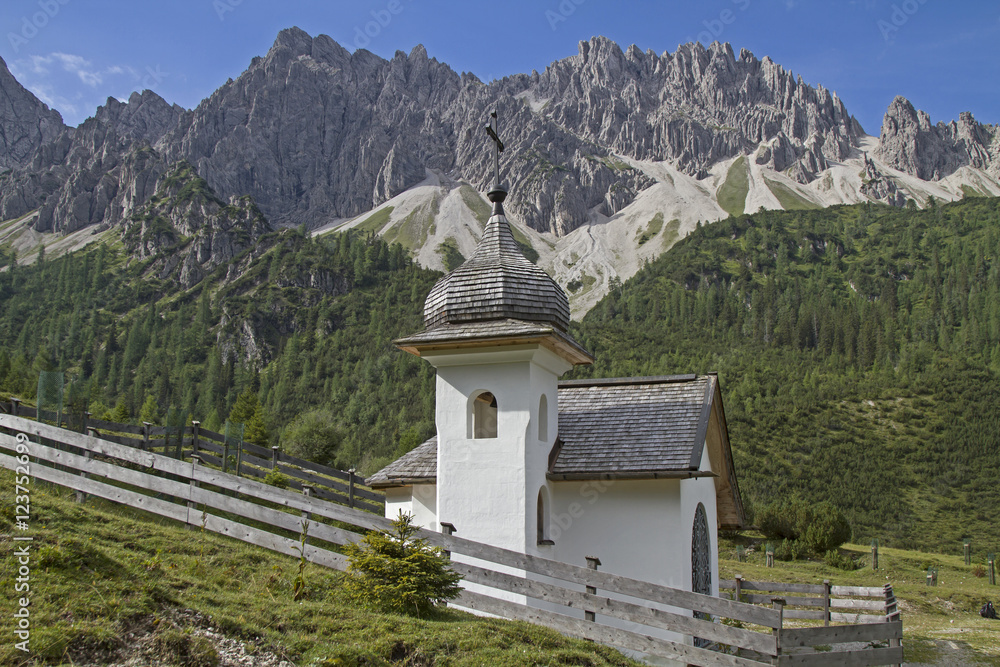 Kapelle im Karwendelgebirge