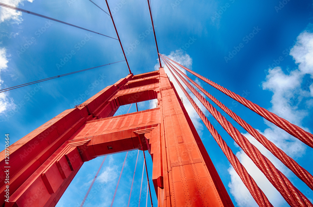 Golden Gate Bridge (looking up) - obrazy, fototapety, plakaty 