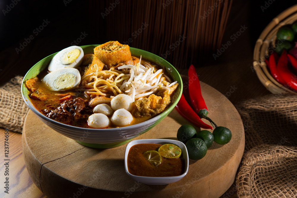  traditional curry spicy noodle soup
