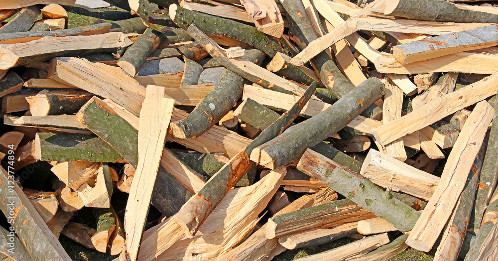 Buchenholz ,Brennholz StockFoto Adobe Stock