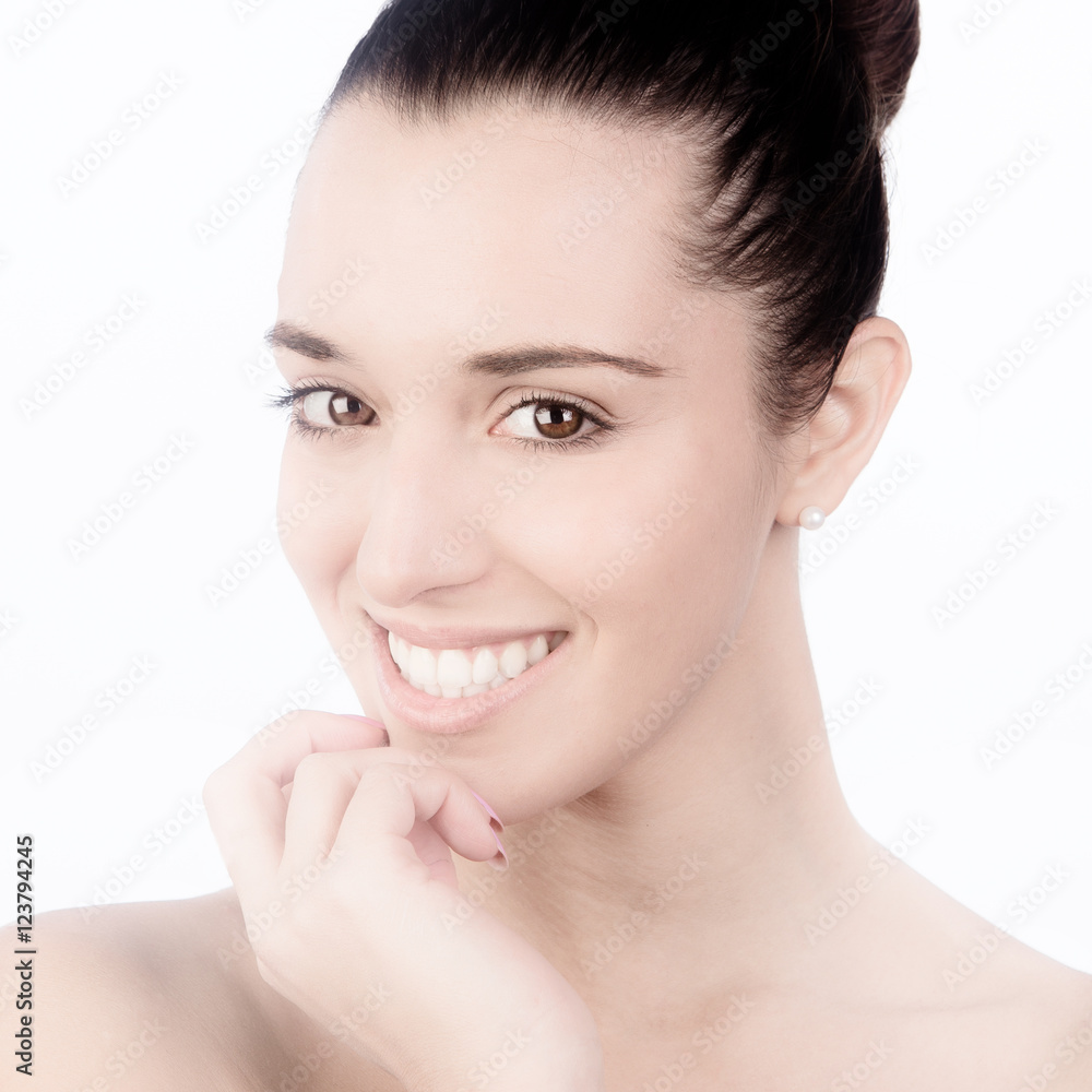 Outdoor portrait of beautiful young woman with cute smile
Outdoor portrait of beautiful young woman with cute smile