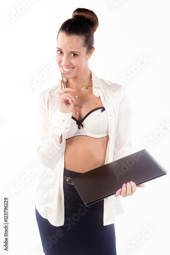 Foto Businesswoman holding a briefcase full length