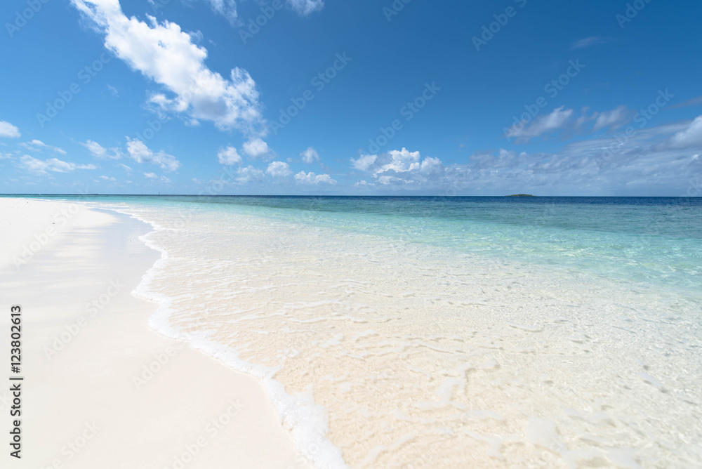 モルディブ 砂浜 真っ白 海