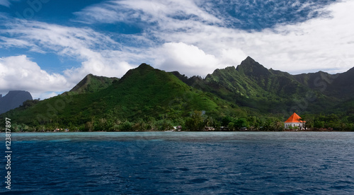 Tahiti mountains © jdross75