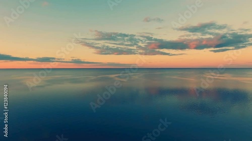 Wallpaper Mural River panorama. 4k 30fps Torontodigital.ca