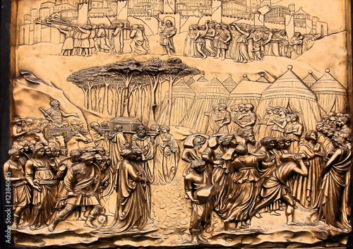 Joshua et la chute de Jéricho : détail de la Porte du Paradis, baptistère de Florence