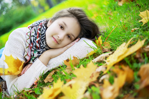 girl n the park photo