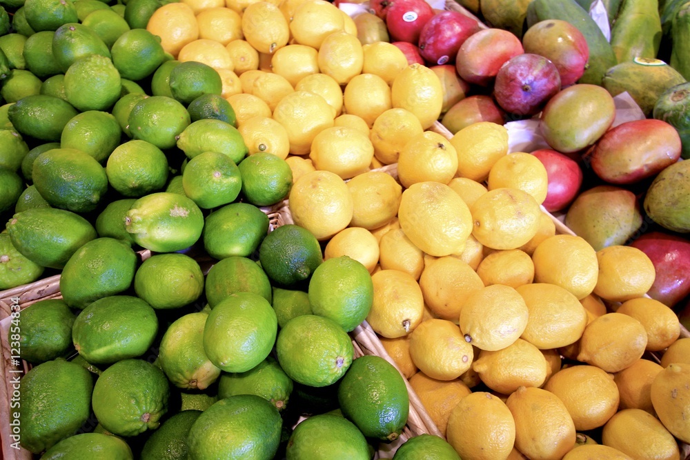 Fresh Market, organic fruit, lemons, mangoes Fresh Market, organic fruit, lemons, mangoes