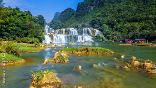 Bangioc waterfall in Caobang, Vietnam © sonha
