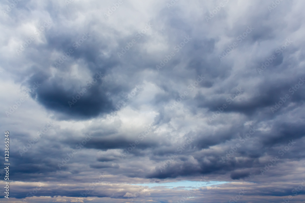 Clouds in the overcast sky