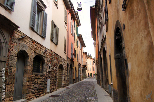 Small Italian street © Stolenpencil