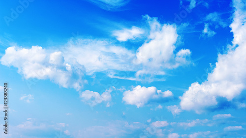 Fototapeta Naklejka Na Ścianę i Meble -  Blue sky and beautiful white clouds. Closeup. 