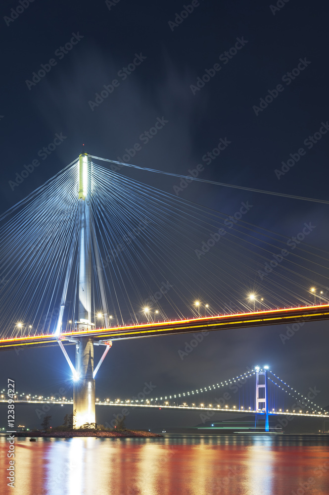 Obraz premium Ting Kau Bridge and Tsing Ma Bridge in Hong Kong