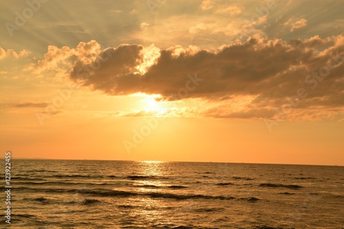 Fototapeta Naklejka Na Ścianę i Meble -  Sunset by the Baltic Sea