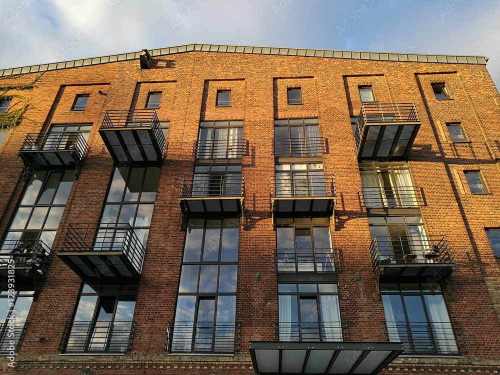 Gebaudevorbau Mit Fenstern