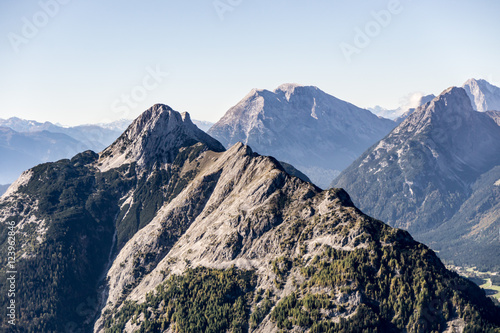 Aussicht aus dem Karwendel auf das Wetterstein  © Ludwig