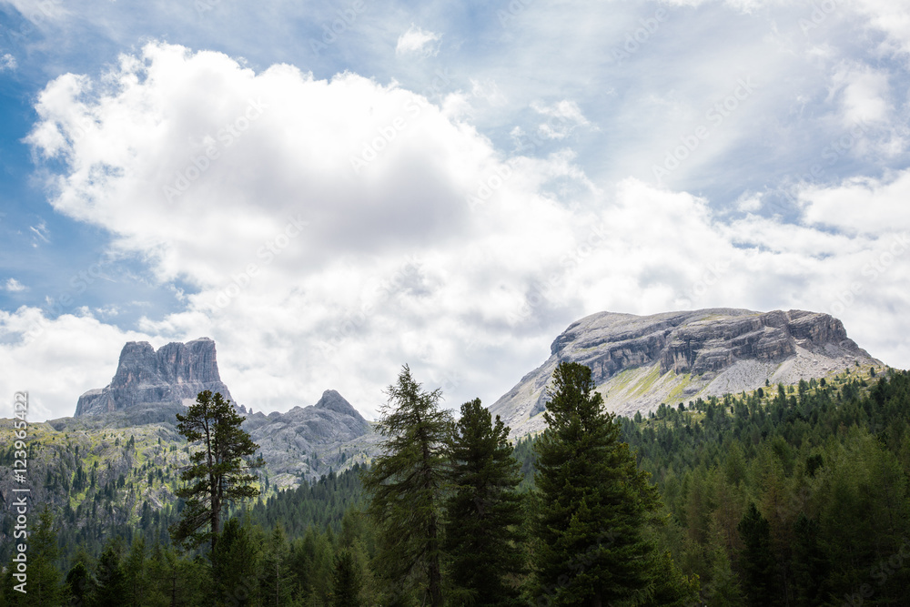 Nordwestblick Monte Averau, Croda Negra; Dolomiten, Sommer