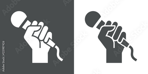 Icono plano mano con microfono gris