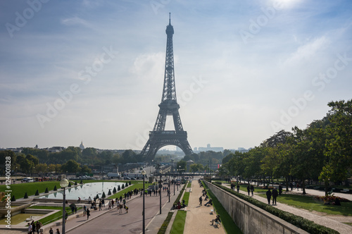 Tour Eiffel in Paris, France © gumbao