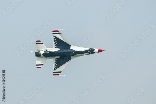 Photography Thailand -09-Oct-2009 : US Airforce Thunderbirds aerobaticteam at the jesolo air
