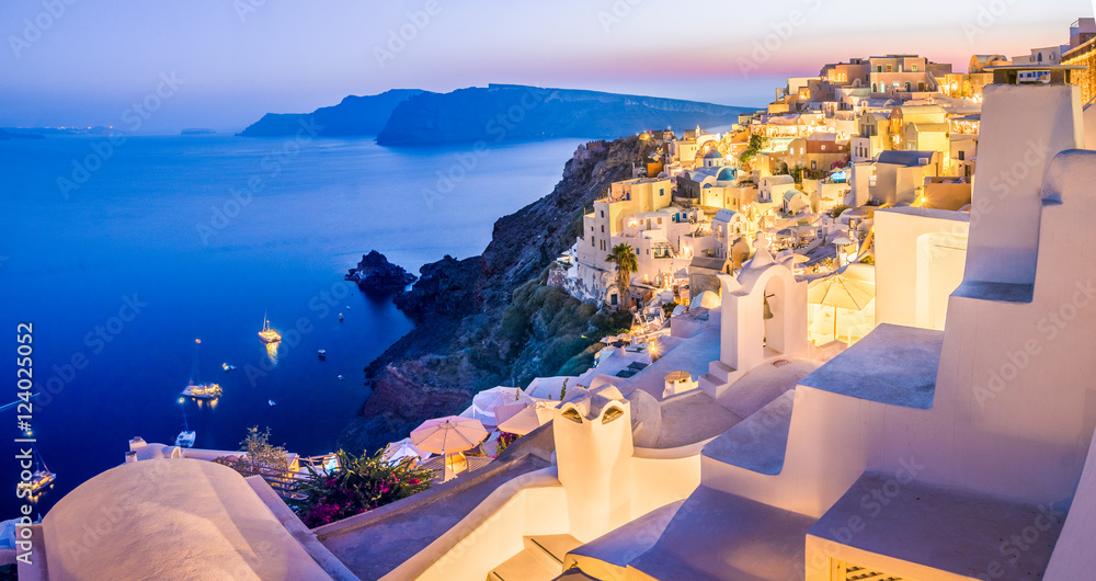 Naklejka premium Cityscape of Santorini Island