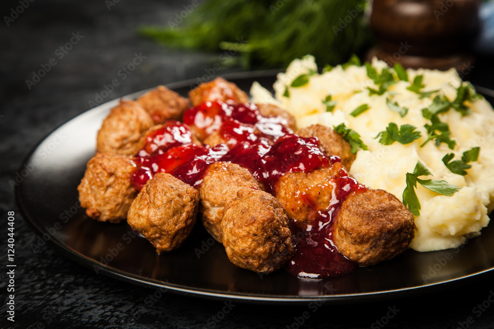 Meatballs and mashed potatoes Meatballs and mashed potatoes