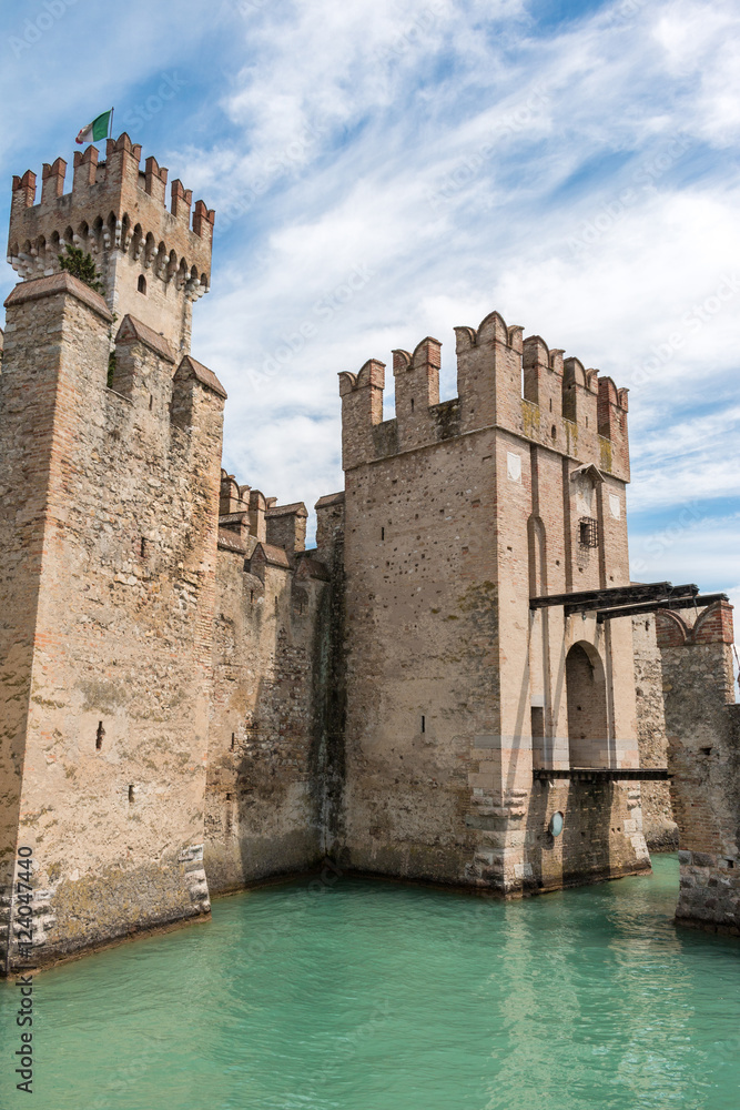 Sirmione château de Scaligera Italie