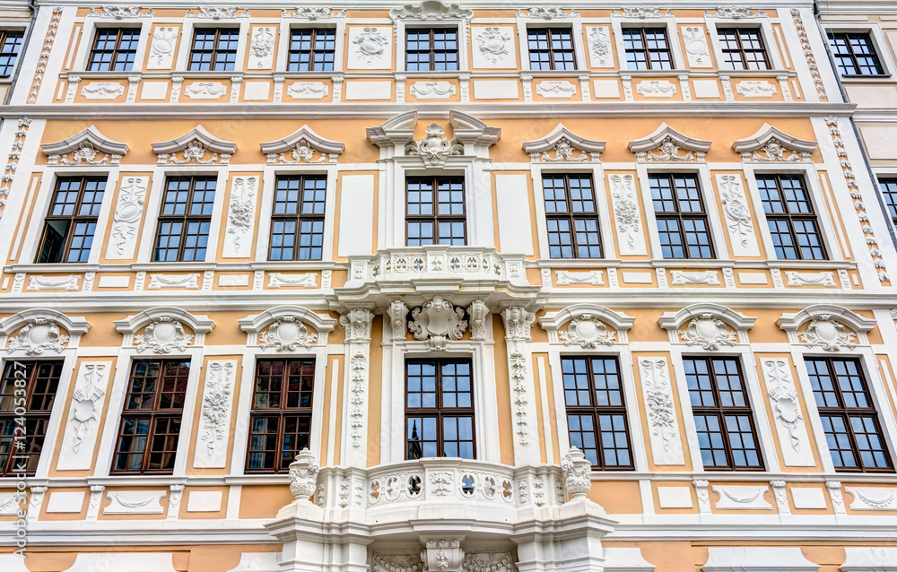 Historische, wiederaufgebauter Barockbau in der Altstadt zu Dresden