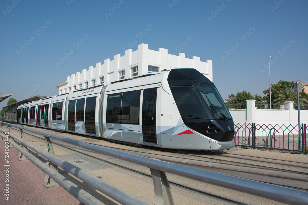 Obraz premium Cityscape, Dubai tram