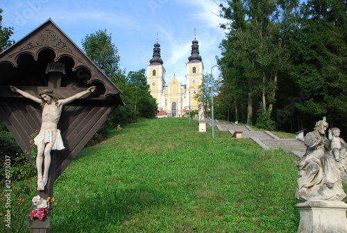 Basilika Maria Trost Mariatrost Angelus-Stiege Angelustreppe Angelusstiege Kreuz  Purberg Katholischer Gottesdienst Katholisch Graz Steiermark Wallfahrtskirche  Paulinerkloster Franziskanerkloster 