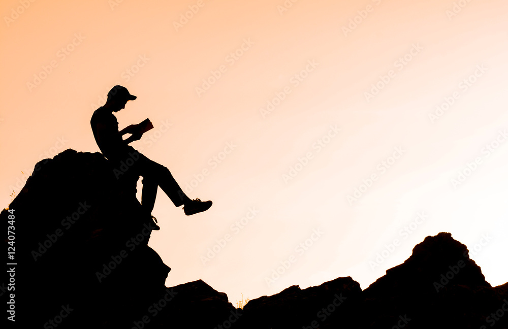 Obraz premium read books on nature