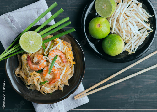 Pad Thai photo