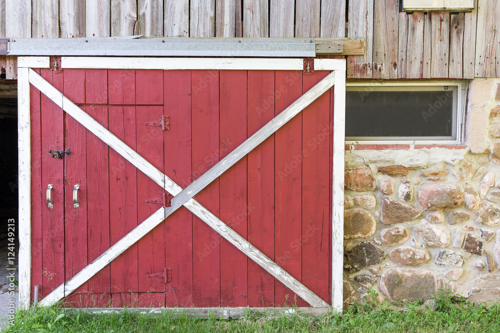 Fototapeta premium Red Barn Door