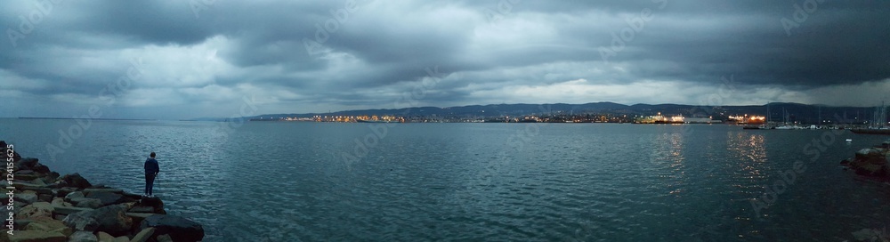 Veduta serale di Trieste