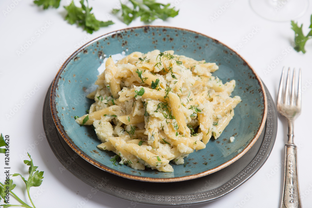 pasta with cauliflower