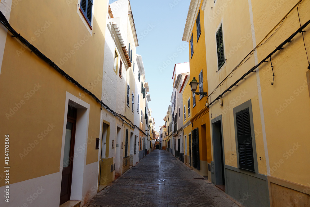Obraz premium Une rue de Ciutadella sur l'île de Minorque